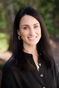 Hillary Allen-Pivotal Office Headshots Auburn AL LBeesleyPhoto