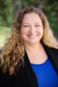 Jennifer Faust -Pivotal Office Headshots Auburn AL LBeesleyPhoto